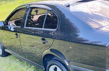 Хэтчбек Skoda Octavia 2004 в 