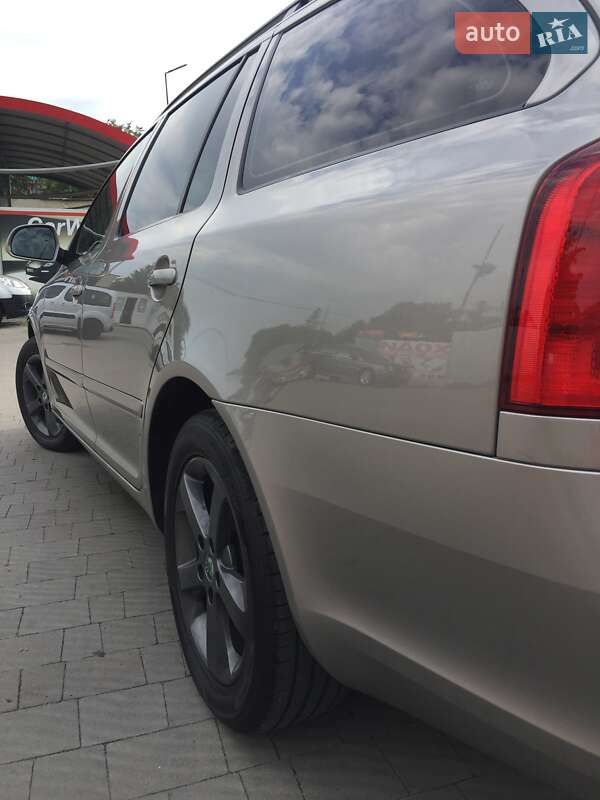 Универсал Skoda Octavia 2012 в Львове