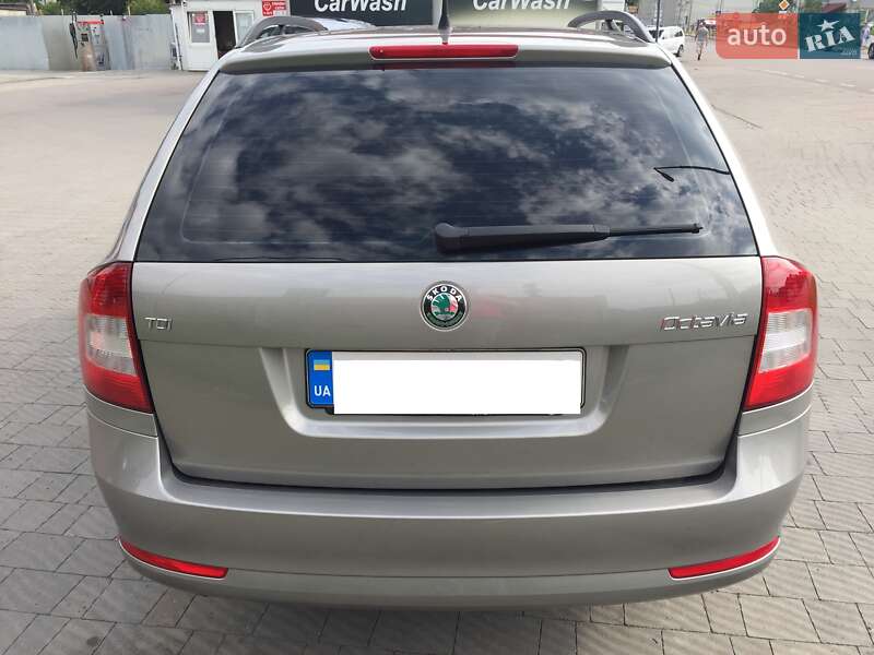 Универсал Skoda Octavia 2012 в Львове