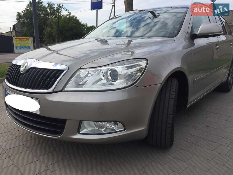 Универсал Skoda Octavia 2012 в Львове