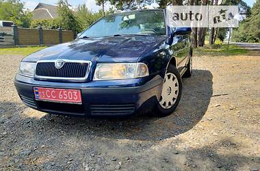 Седан Skoda Octavia 2003 в Луцьку