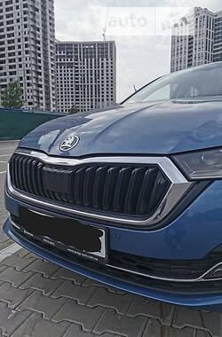 Лифтбек Skoda Octavia 2021 в Киеве