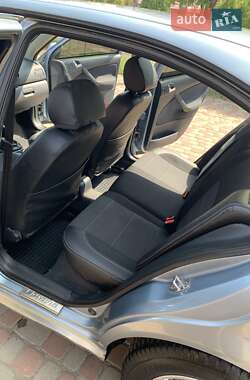 Лифтбек Skoda Octavia 2004 в 