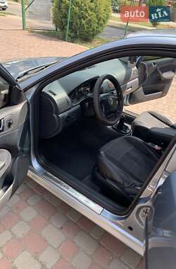 Лифтбек Skoda Octavia 2004 в 
