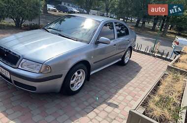 Лифтбек Skoda Octavia 2004 в 