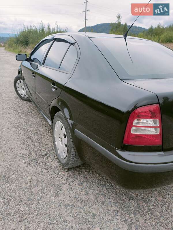 Ліфтбек Skoda Octavia 2004 в Івано-Франківську