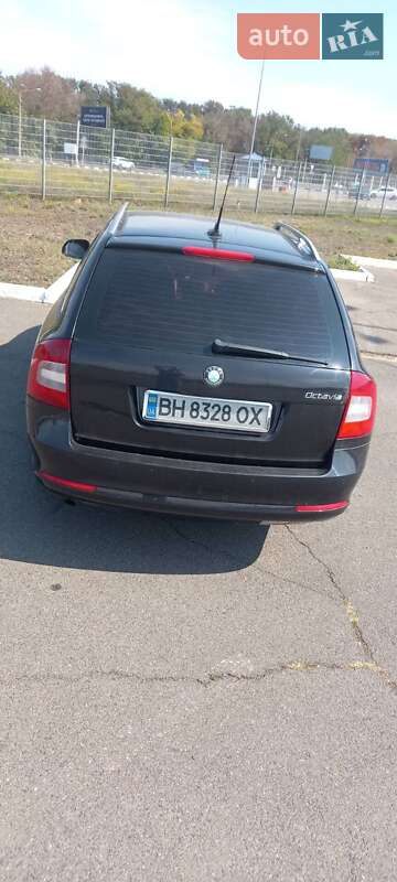 Универсал Skoda Octavia 2010 в Одессе