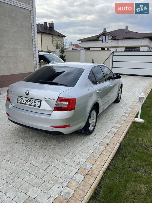 Лифтбек Skoda Octavia 2014 в Одессе