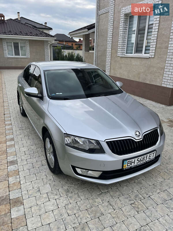 Лифтбек Skoda Octavia 2014 в Одессе
