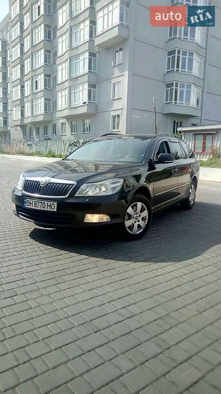 Универсал Skoda Octavia 2012 в 