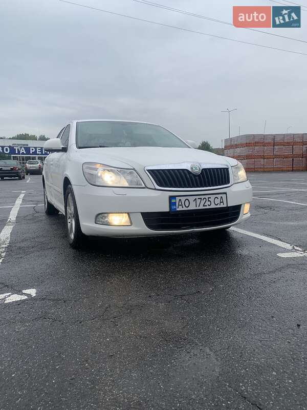 Универсал Skoda Octavia 2011 в Ужгороде