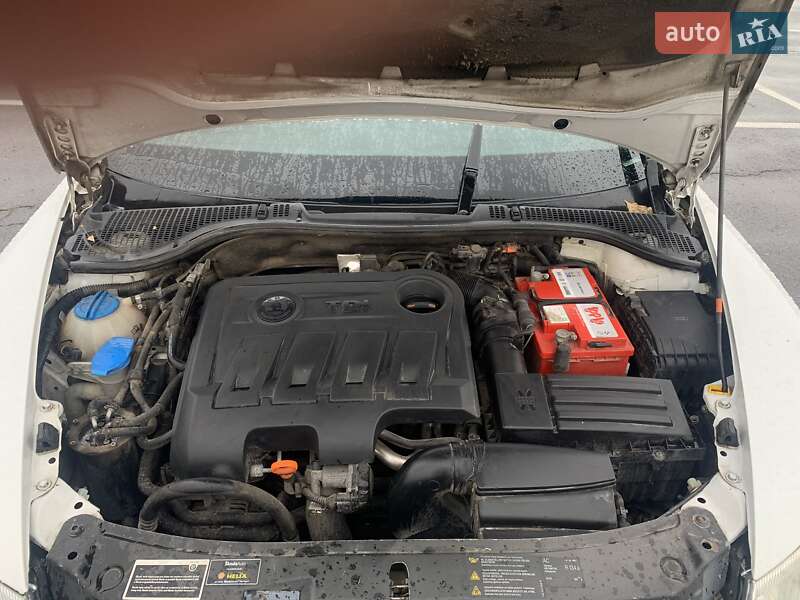 Универсал Skoda Octavia 2011 в Ужгороде