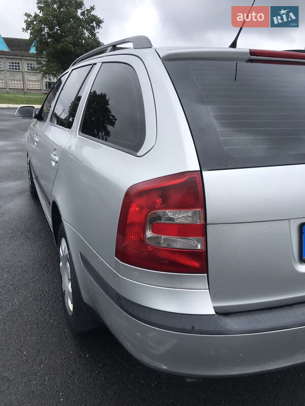 Универсал Skoda Octavia 2006 в Гайвороне