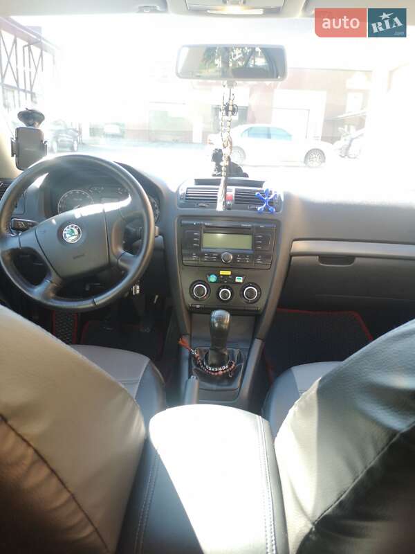 Лифтбек Skoda Octavia 2008 в Ровно