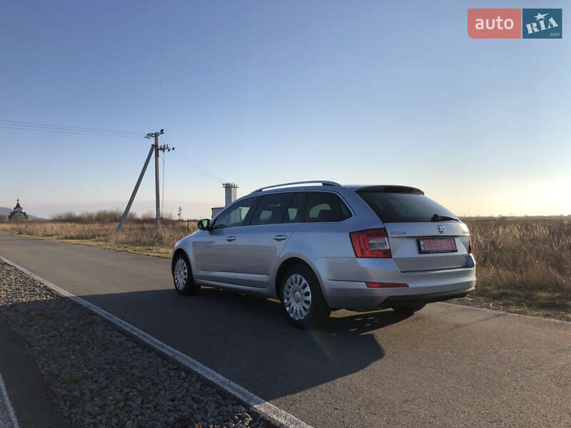 Универсал Skoda Octavia 2014 в Ужгороде
