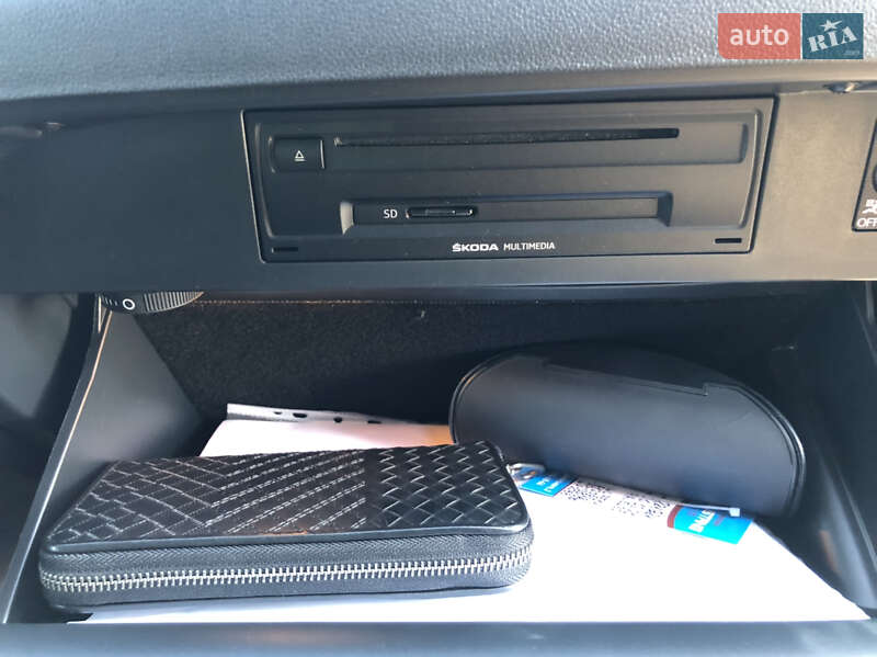 Универсал Skoda Octavia 2014 в Ужгороде