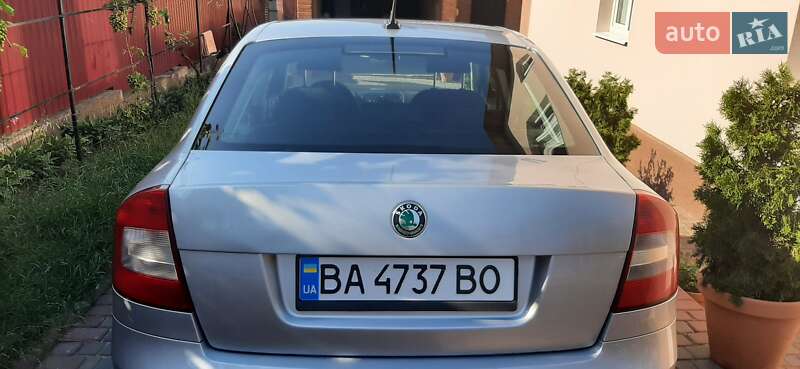 Лифтбек Skoda Octavia 2012 в Кропивницком