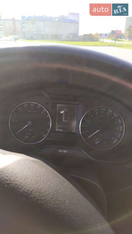 Универсал Skoda Octavia 2014 в Каменец-Подольском