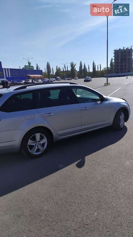 Универсал Skoda Octavia 2014 в Каменец-Подольском