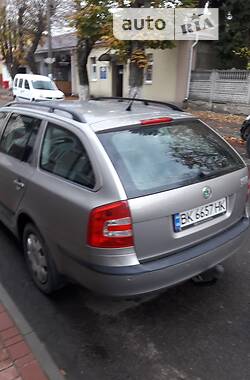 Універсал Skoda Octavia 2008 в Рівному