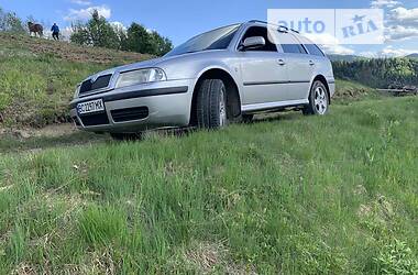 Универсал Skoda Octavia 2002 в Сколе