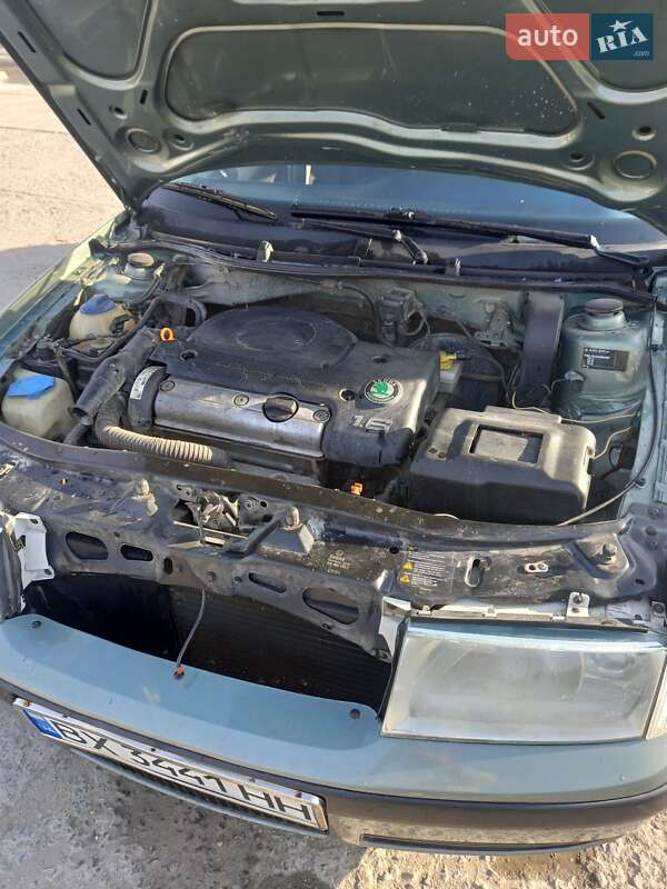 Ліфтбек Skoda Octavia 2001 в Кам'янець-Подільському