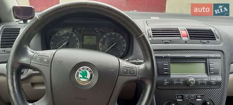 Лифтбек Skoda Octavia 2006 в Яремче