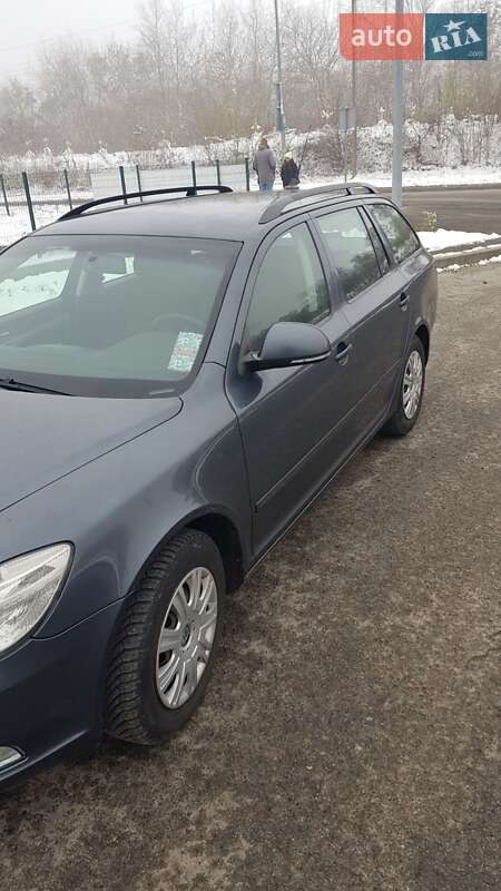 Универсал Skoda Octavia 2010 в Львове