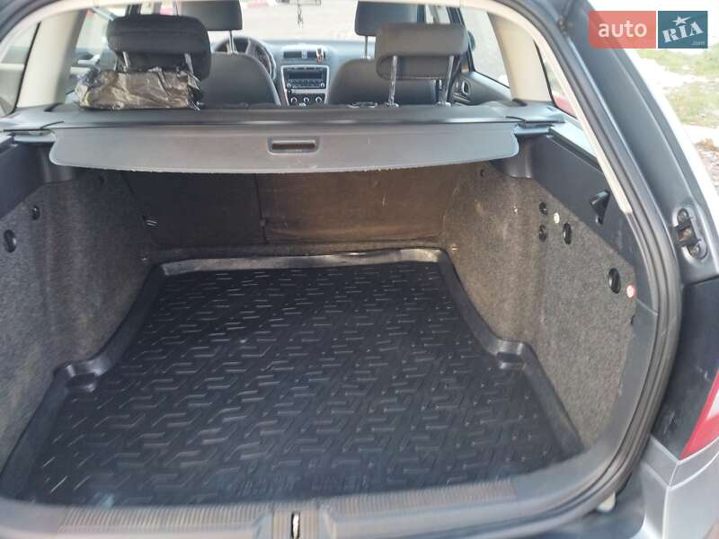 Универсал Skoda Octavia 2013 в Сокале