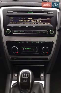 Универсал Skoda Octavia 2010 в 