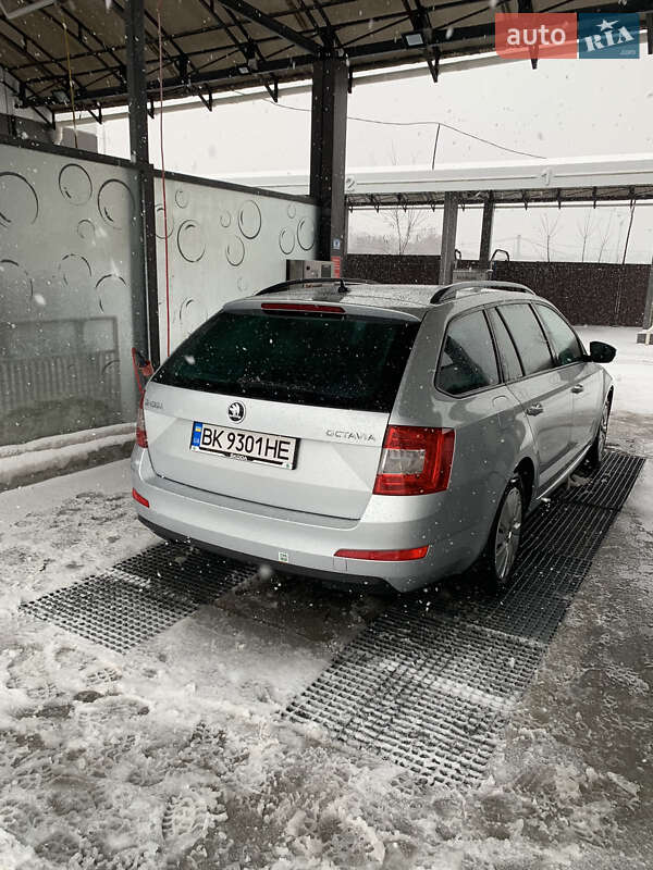 Универсал Skoda Octavia 2014 в Ровно фото 2 Универсал Skoda Octavia 2014 в Ровно