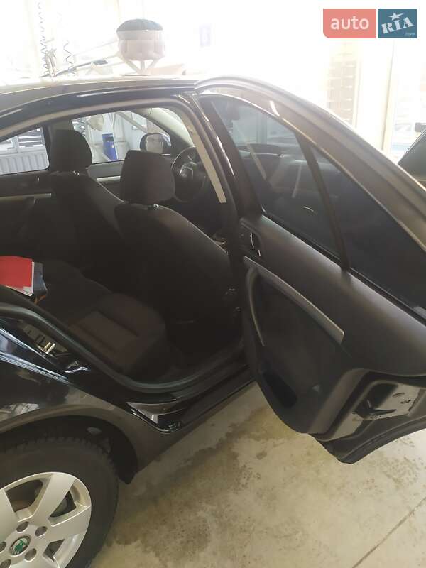 Ліфтбек Skoda Octavia 2011 в Миколаєві