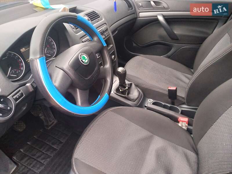 Лифтбек Skoda Octavia 2011 в Монастыриске фото 4 Лифтбек Skoda Octavia 2011 в Монастыриске