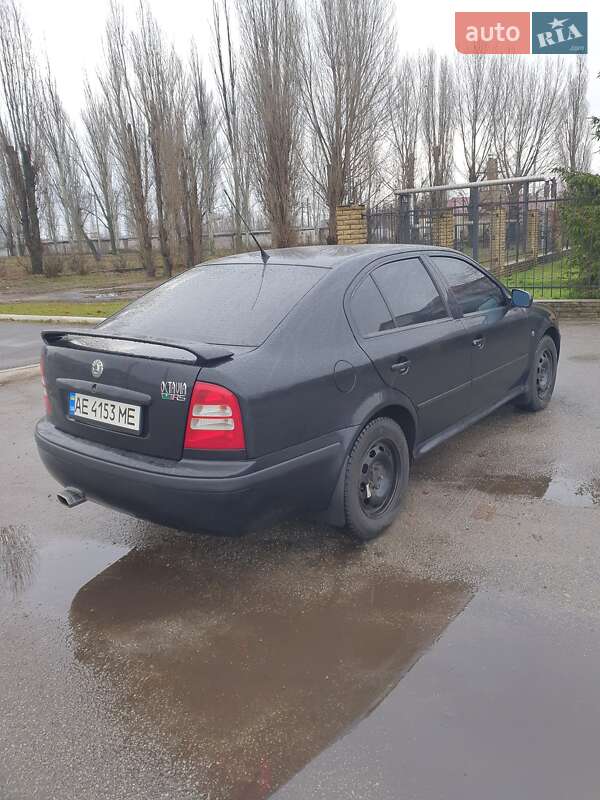 Ліфтбек Skoda Octavia 2006 в Дніпрі