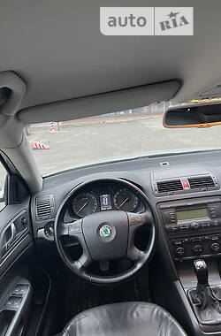 Універсал Skoda Octavia 2005 в Сумах