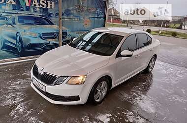 Лифтбек Skoda Octavia 2017 в 