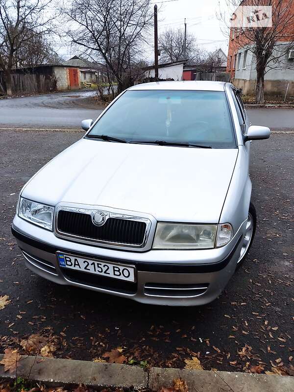 Ліфтбек Skoda Octavia 2001 в Гайвороні