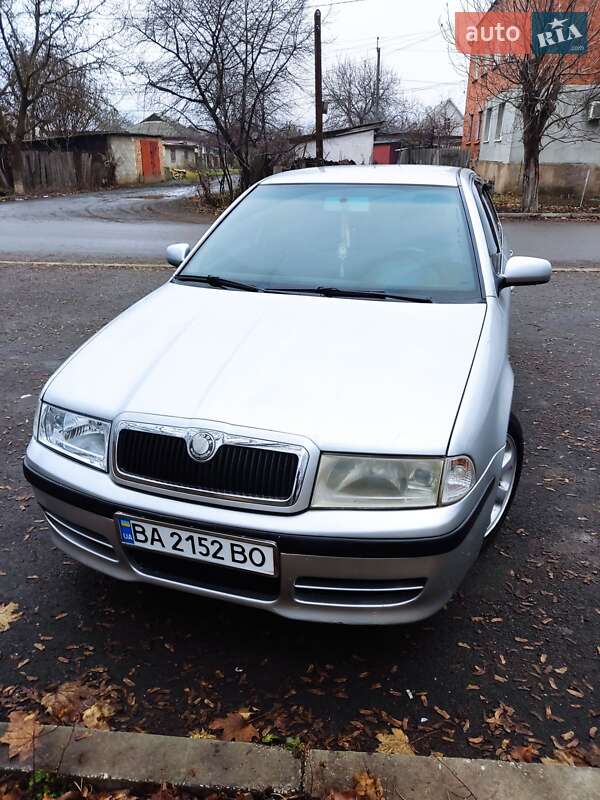 Лифтбек Skoda Octavia 2001 в Гайвороне