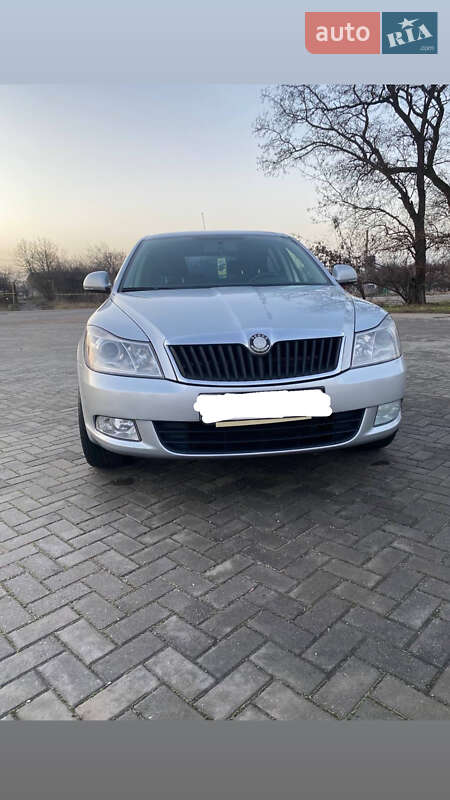 Лифтбек Skoda Octavia 2010 в Каменском