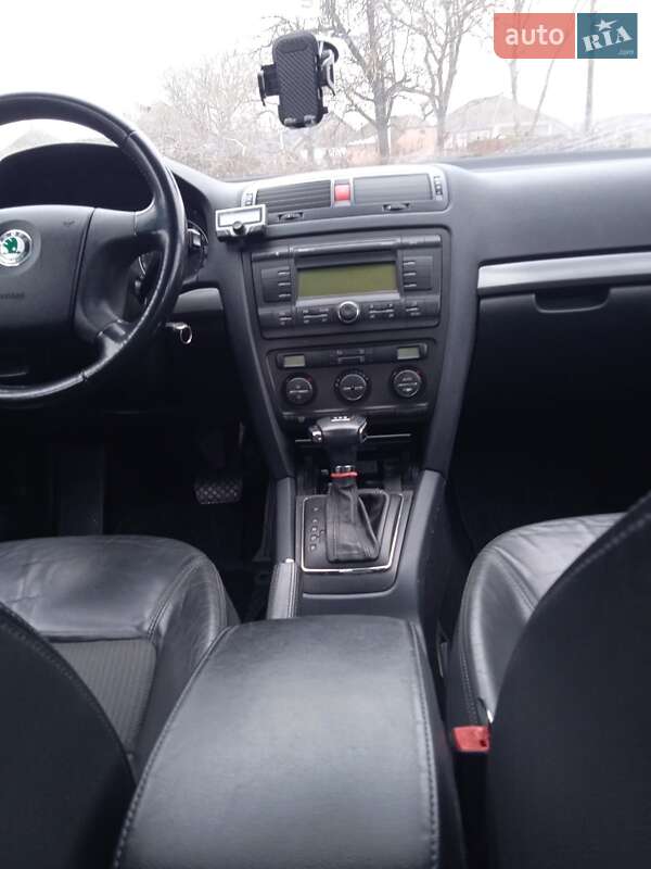 Лифтбек Skoda Octavia 2006 в Сокирянах