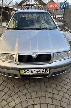 Універсал Skoda Octavia 2002 в Ужгороді