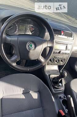 Лифтбек Skoda Octavia 2005 в 