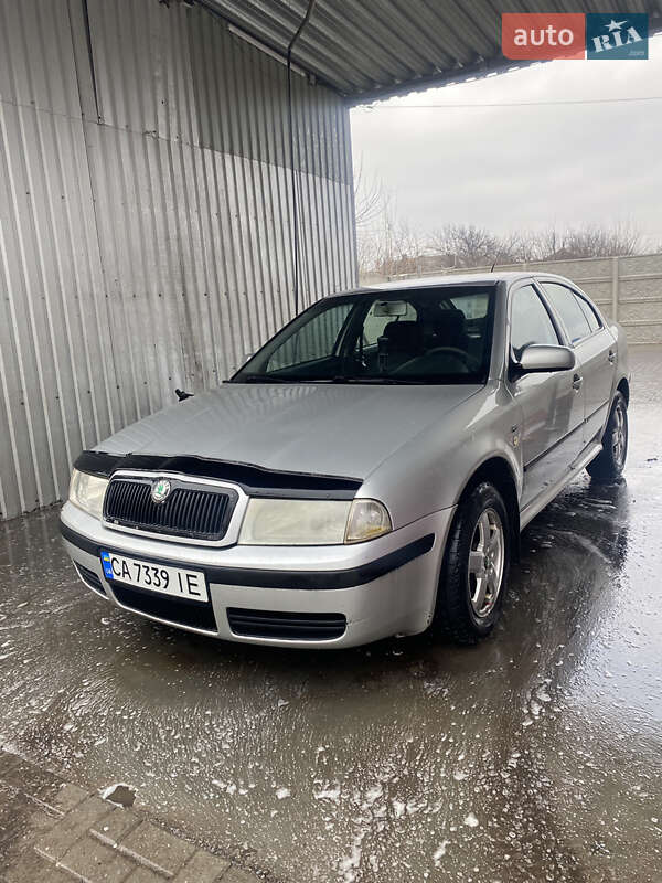 Лифтбек Skoda Octavia 2001 в Черкассах