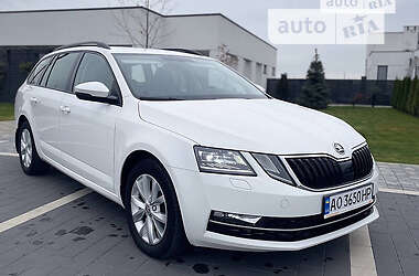 Универсал Skoda Octavia 2018 в Иршаве