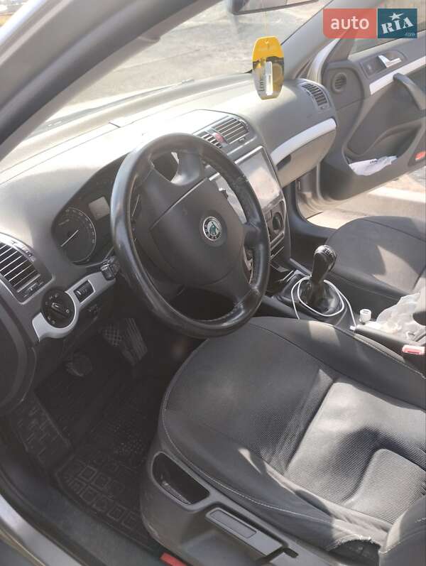 Ліфтбек Skoda Octavia 2007 в Дніпрі