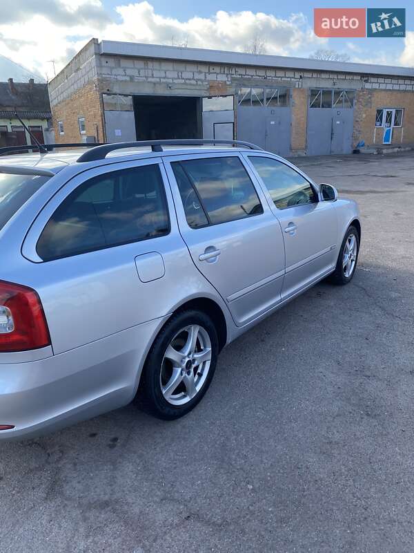 Універсал Skoda Octavia 2012 в Коростені