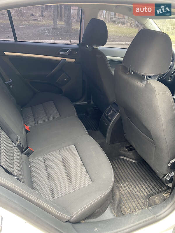 Лифтбек Skoda Octavia 2011 в Кривом Роге