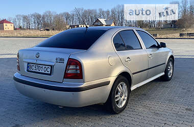 Лифтбек Skoda Octavia 2005 в 