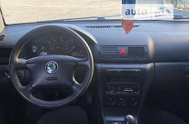 Лифтбек Skoda Octavia 2005 в 