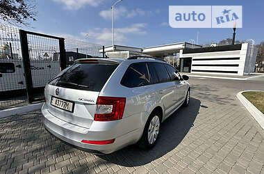 Універсал Skoda Octavia 2013 в Одесі